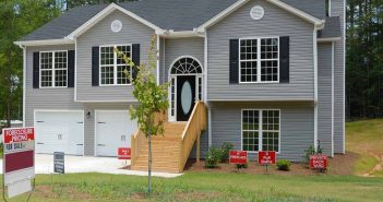 5 Important Factors to Consider When Buying a House