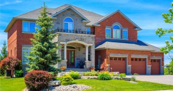 Toronto Real Estate Market Trends and Average Listings Price